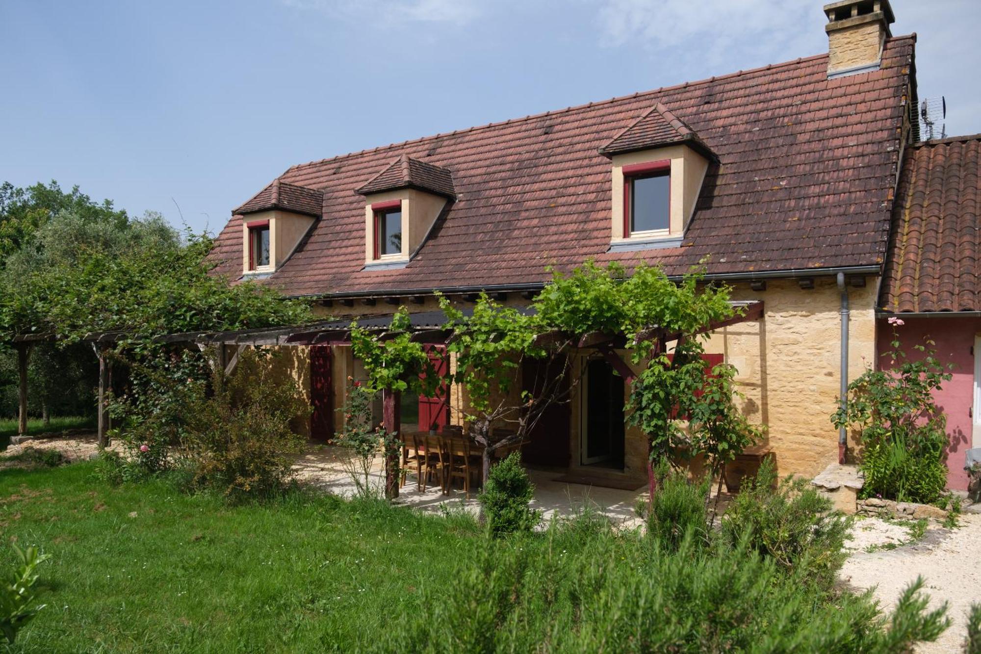 La Maison De Jennie Saint-Andre-d'Allas Bagian luar foto